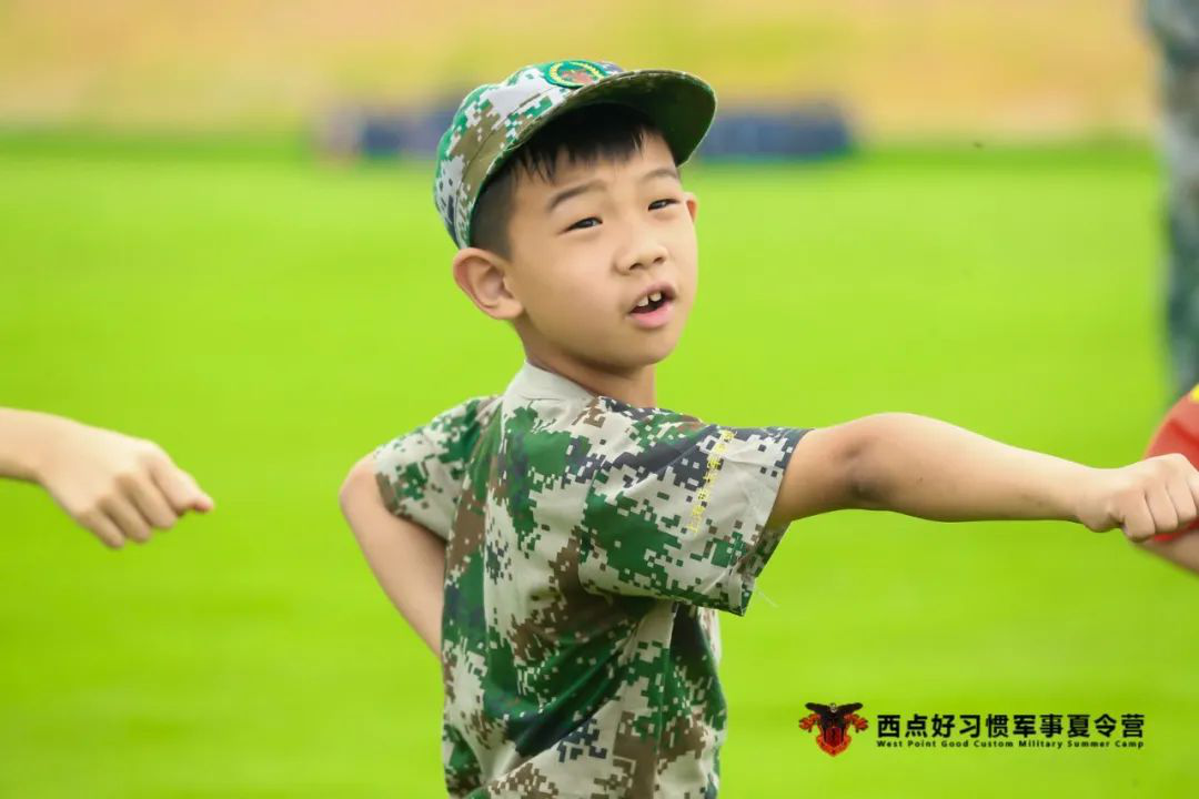 这个暑假，到底是谁家的娃在偷偷的茁壮成长？,上海西点军事夏令营