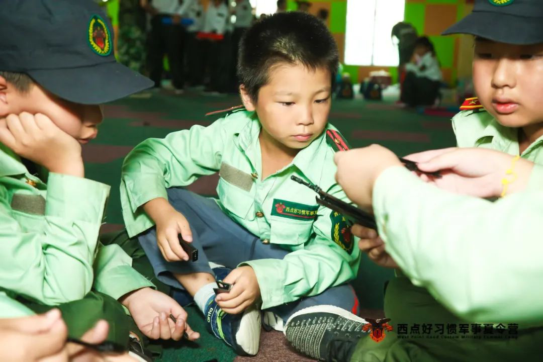 第五期夏令营入营的第五天，每日都有不少亮点,上海西点军事夏令营第五期夏令营入营的第五天，每日都有不少亮点,上海西点军事夏令营 