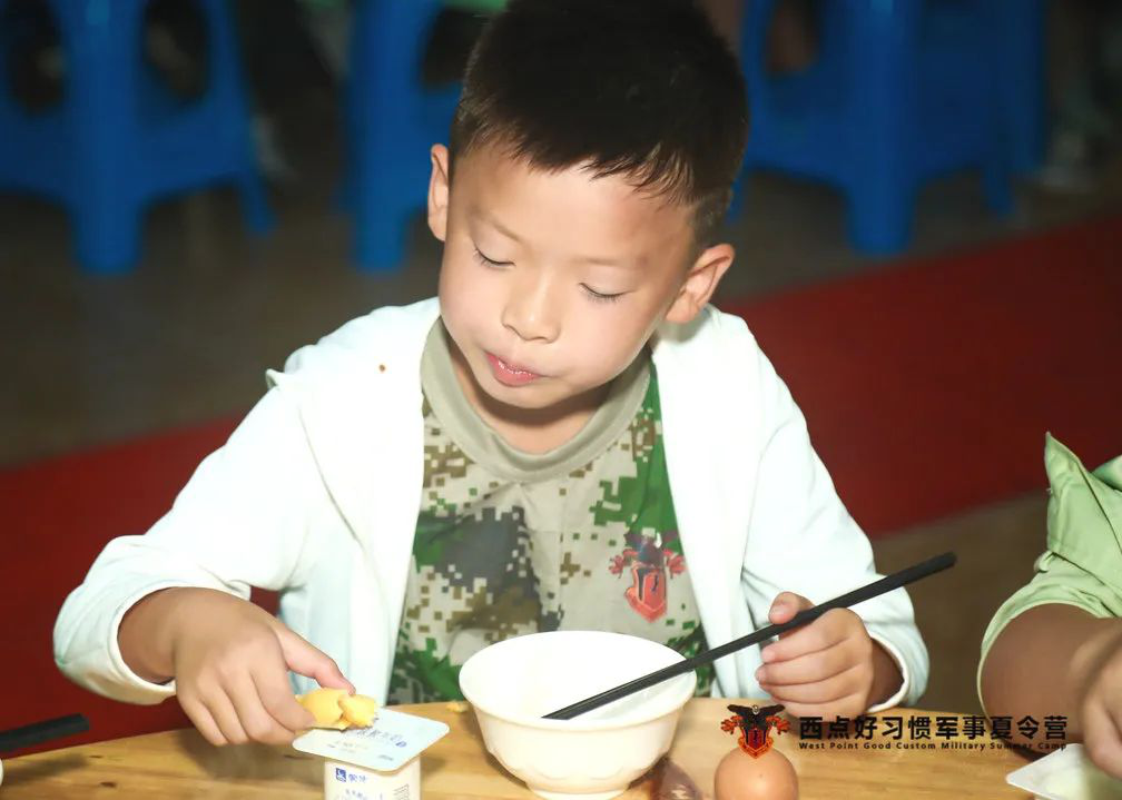 “黑格比”台风暴雨也浇灭不了小战士训练好习惯的热情！,上海西点夏令营