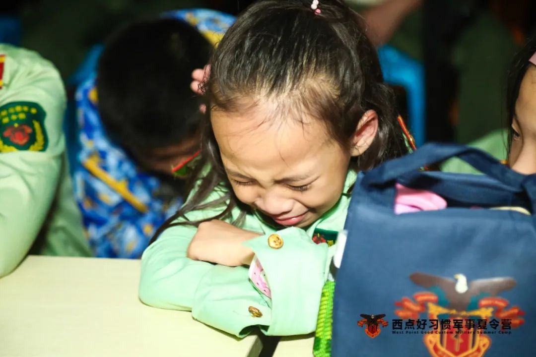 “黑格比”台风暴雨也浇灭不了小战士训练好习惯的热情！,上海西点夏令营
