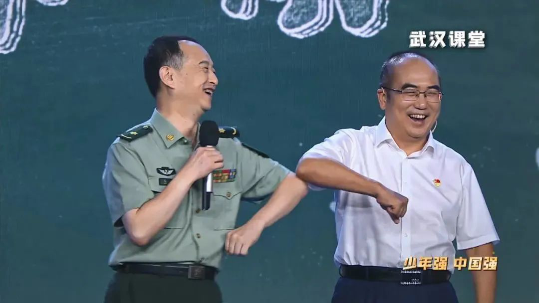 开学第一课刷屏，不少人都看哭了,西点夏令营