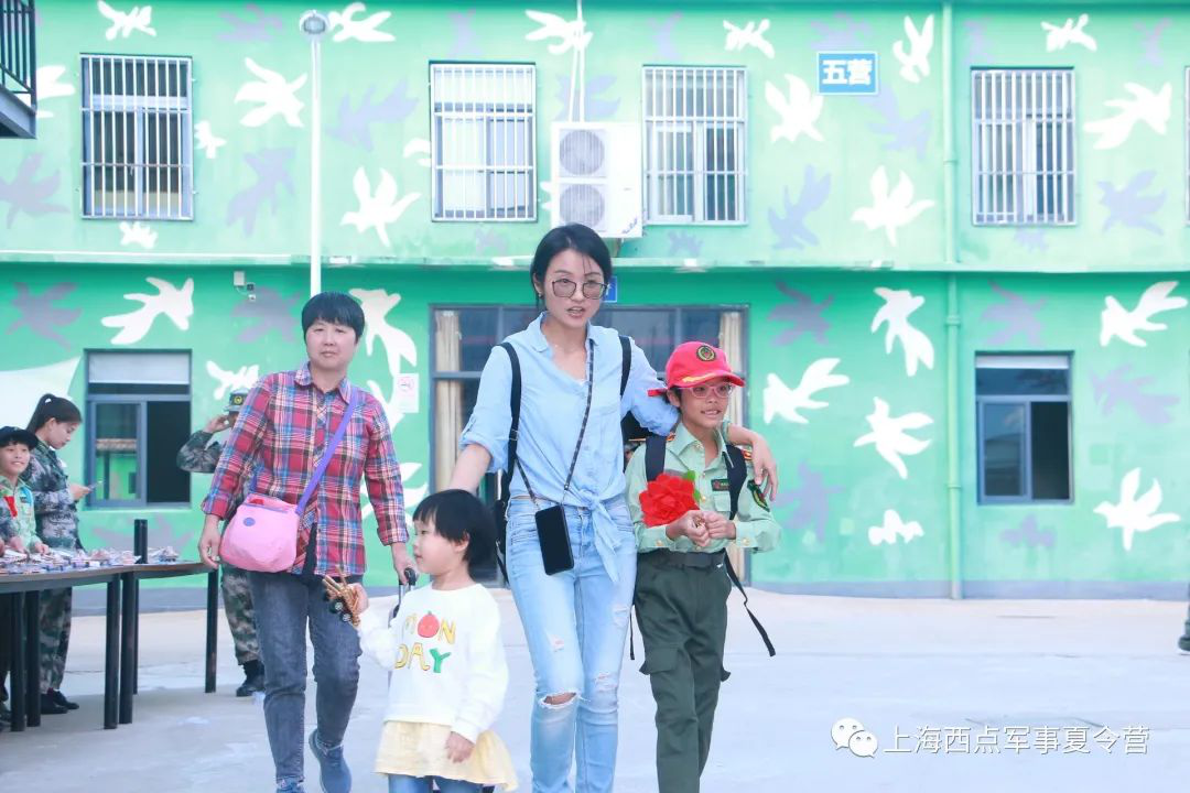 国庆营 | 结营     也许，七天只是短短的七天，又或许现在的离开是为了下次冬令营更好的相遇，不管怎么样，今天，五天营学员结！营！啦！     仍记得…，小战士们从陌生到熟悉到默契~，历历在目的经历，实属令人难忘！     “今日我们告别了所有，唯一不会告别的就是我们养成的好习惯。”